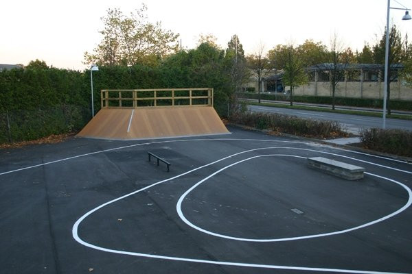 Unfortunately, there is no information or any pictures from this skatepark yet. We would like to gather as much information as possible about Denmark’s skateparks on our site, so we would love your inputs.Do you have any pictures of the park, general information or would you like to describe it for us, please&nbsp;don’t hesitate to make an edit or any changes.Thanks a lot for your help!