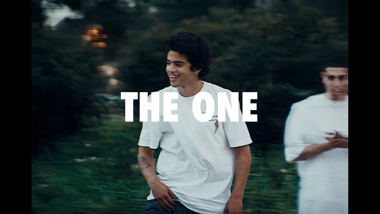 When the ultimate goal is your name on a board and a signature shoe, you might initially turn down an offer from Nike. Hear from Paul Rodriguez as he recounts how it all started in 2005.<br /><br />The P-Rod 1 is available Friday, May 16 in select skate shops and Saturday, May 20 in SNKRS.<br />Learn more: https://www.nikesb.com/the-vault/sail-box-era/prod-zoom-air-low-2025<br />Get Notified in SNKRS: https://www.nike.com/launch/t/nike-sb-paul-rodriguez-zoom-air-low-white-and-black<br /><br />Film and Edited by Spanish Mike<br />DP: Mike Marasco<br />Operators: Matt Stanley and Amanda Torres<br />Assistant Camera: Brian Antezana<br />Colorist: Kinan Chabani<br />Archival: Nigel Alexander, Scuba Steve, Jon Humphries, Hunter Muraira, Joey Digital, Richard Mulder <br /><br />More from Nike Skateboarding<br />Official website: https://www.nikesb.com/<br />Instagram: https://www.instagram.com/nikesb <br />Twitter: https://twitter.com/nikesb