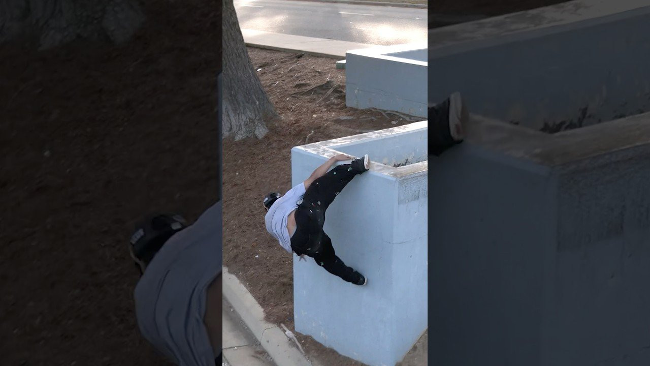 Basral BATTLES this tailslide to finish his “Welcome to Flip” part right up until the last minute before hopping on a long flight back to Indonesia. Covered in blood, sweat and tears but DETERMINED to get what was his for the taking! 👏🏻🤘🏻 #RideFlip #Skateboarding