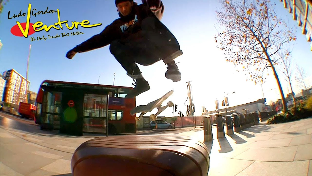 Ludo Gordon in the streets of London for the newest Venture Minute. Filmed & Edited by: Mark Hawkshaw-Burn https://www.instagram.com/venturetrucks/https://ve...