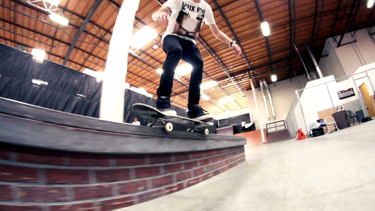 Nothing but good times at the Syndrome park for Birdhouse rider Spencer Nuzzi.<br /><br />Foto/Edit: Cameron Sanchez<br /><br />Music:<br />The Ting Tings - The Remix Project<br />(Bob Dylan's "Subterranean Homesick Blues")<br /><br />birdhouseskateboards.com<br />2011
