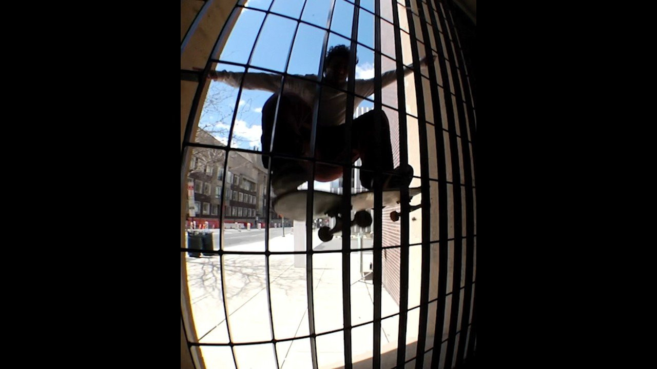 Carlisle Aikens, Jordan Trahan, & Kenny Anderson guest tricks for Dougie George’s Welcome to Chocolate part, now playing on our YouTube channel 🇹🇼📲