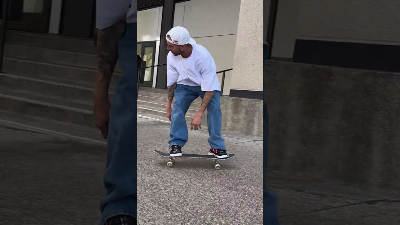 éS | TJ ROGERS | Nose Slide nollie heel in the 298<br /><br />The éS Two Nine 8 is available now on www.esskateboarding.com and the best skate shops worldwide.<br /><br />#eS_298<br /><br />------------------------------------------------------<br />Shop éS footwear and apparel<br />https://esskateboarding.com/<br /><br />Subscribe to our YouTube channel:<br />https://www.youtube.com/user/esskateboarding?sub_confirmation=1<br /><br />We command you follow the Lords and Masters on all social media!<br />Facebook: https://www.facebook.com/esskateboarding<br />Instagram: https://www.instagram.com/esskateboarding/