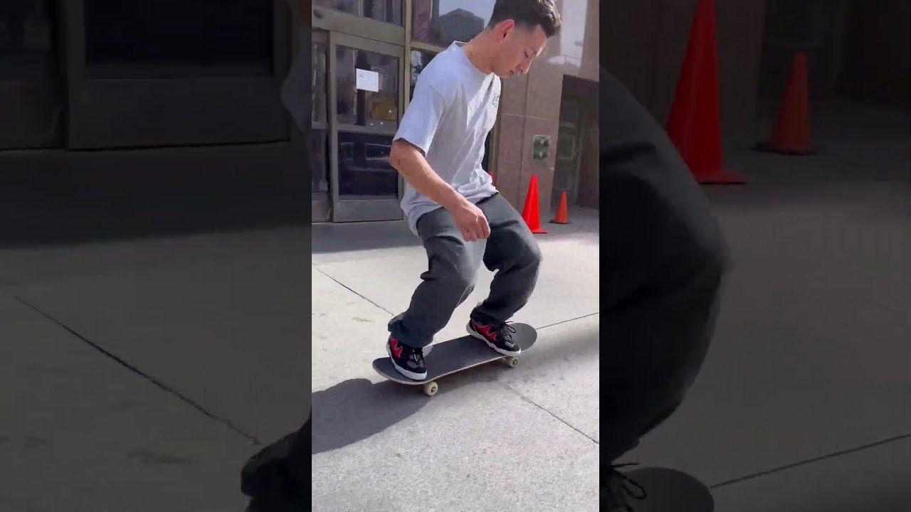 Jonny in the 298 available now<br /><br />https://esskateboarding.com/products/two-nine-8-black-red-5101000212-595<br /><br />------------------------------------------------------<br />Shop éS footwear and apparel<br />https://esskateboarding.com/<br /><br />Subscribe to our YouTube channel:<br />https://www.youtube.com/user/esskateboarding?sub_confirmation=1<br /><br />We command you follow the Lords and Masters on all social media!<br />Facebook: https://www.facebook.com/esskateboarding<br />Instagram: https://www.instagram.com/esskateboarding/