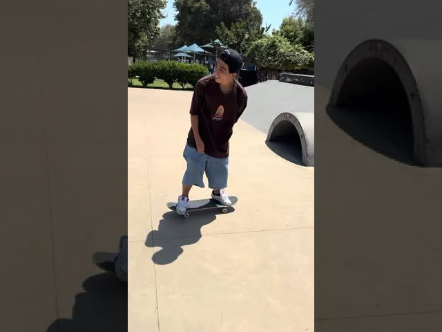 Precision by @aimu_yamazuki ✨<br />#eS_SOPHISTO 🎥 @kellyhart<br /><br />------------------------------------------------------<br />Shop éS footwear and apparel<br />https://esskateboarding.com/<br /><br />Subscribe to our YouTube channel:<br />https://www.youtube.com/user/esskateboarding?sub_confirmation=1<br /><br />We command you follow the Lords and Masters on all social media!<br />Facebook: https://www.facebook.com/esskateboarding<br />Instagram: https://www.instagram.com/esskateboarding/