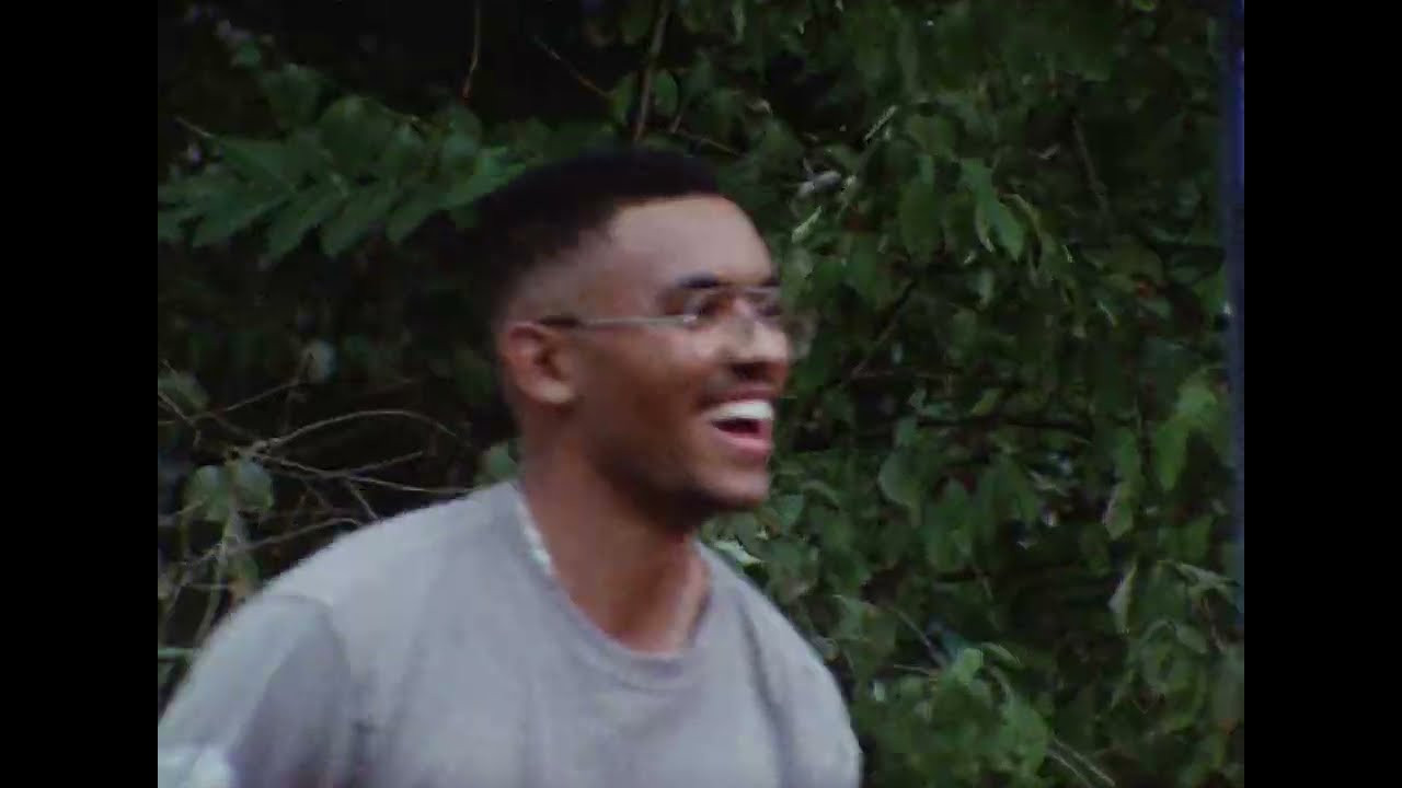 In collaboration with LA-based artist, @Ornamental Conifer, Nature Calls explores the quiet moments found in urban green spaces.