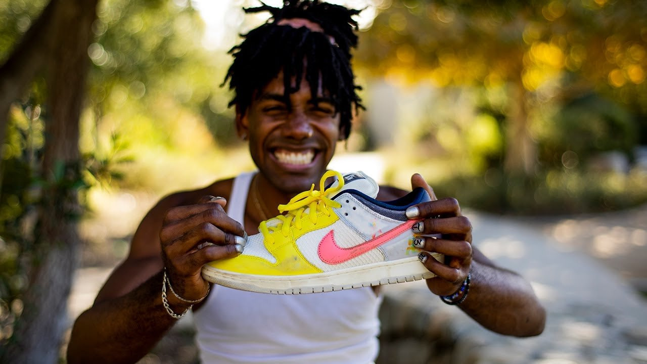 Nike SB's second Be True Dunk came in hot and colorful with some unique material choices so we thought it would be a good time to put them to the 100 test. We tapped our friend Jerrod La Rue who has impeccable style and phenomenal pop to do 100 heelflips in them at Frogtown park in L.A.