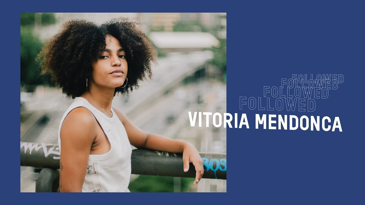 Join our day with Vitoria in São Paulo, Brazil as we get a tour of her home and get to know the things she likes before hitting the streets for a session at Vale do Anhangabaú with her friends. Ending our day at her favorite bar. Happy to bring you this one with lots of positive energy.<br />Enjoy.<br /><br />Feat. Gui Silva<br /><br />Filmed by Marcos De Souza<br />Edited by Dominik Schneider<br /><br /><br />Get our books & apparel collection here: https://pocketskatemag.com/shop/<br /><br />Feel free to subscribe to our channel and follow us on Instagram:<br />http://www.instagram.com/pocketskatemag <br /><br />Our Website:<br />http://www.pocketskatemag.com