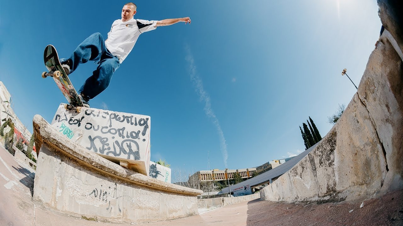 Lifting the curtain on the trips and sessions the New Balance crew spent stacking away for "Wake Up Massi".<br /><br />Featuring Andrew Verde, Tyler Surrey, Flo Mirtain, Dale Starkie, Connie Gascoyne, Will Sheerin, Evan Johnson, Dee Collins, Charlie Munro, Fred Ryan, Massimo Cristofoletti and Davide Holzknecht<br /><br />Filmed and edited by Josh Hallett.