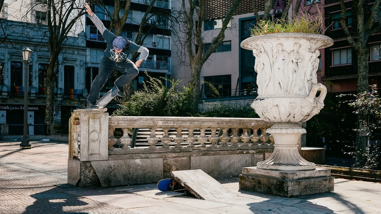 Filmed and edited by Tomás Scicchitano.<br /><br />Supported by Vans.