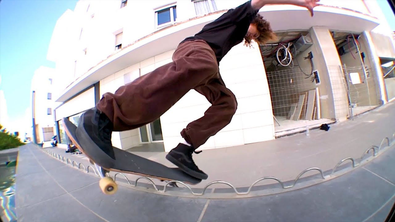 Featuring Schianta Lepori, Notis Aggelis, Alexey Krasniy, Pepe Tirelli and Martino Cattaneo.<br /><br />Courtesy of Ashes.<br /><br />Edited by Paul Labadie.