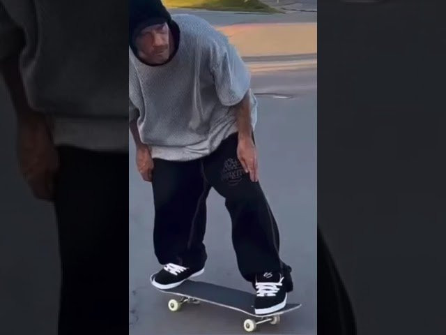 👀 @tompenny and the Accel OG 👀<br /><br />🎥 @tanchyurp - ♻️ whatupgq 🙏🏻<br /><br />Quite possibly the most iconic skate shoe of all time.<br /><br />#eS_ACCEL_OG Available now on www.esskateboarding.com and your local skate shop.<br /><br />#eSskateboarding #ThankYouSkateboarding #sneakers #sneaker #skateboarding<br /><br /><br />------------------------------------------------------<br />Shop éS footwear and apparel<br />https://esskateboarding.com/<br /><br />Subscribe to our YouTube channel:<br />https://www.youtube.com/user/esskateboarding?sub_confirmation=1<br /><br />We command you follow the Lords and Masters on all social media!<br />Facebook: https://www.facebook.com/esskateboarding<br />Instagram: https://www.instagram.com/esskateboarding/