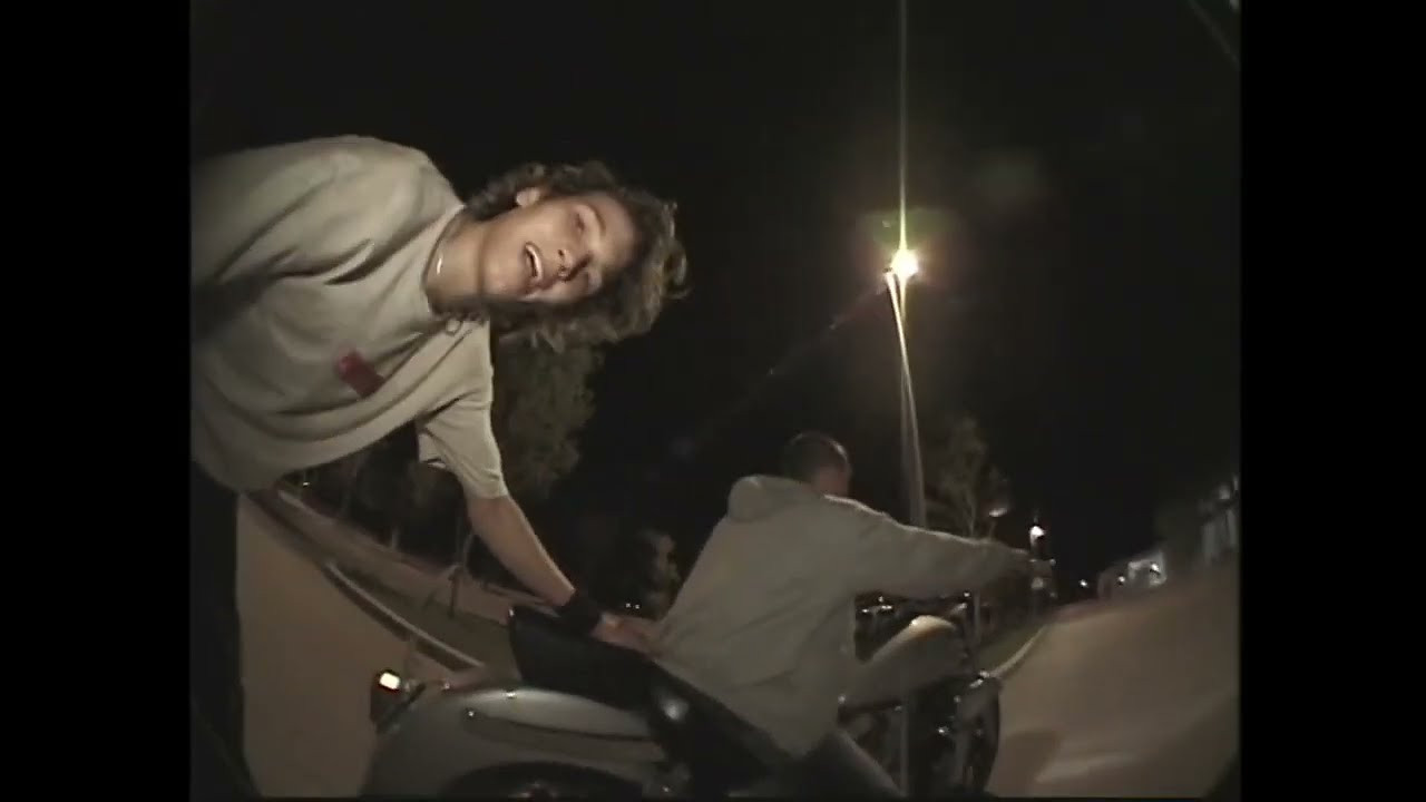 👟 @artofoto 👟<br /><br />Arto’s 👟Available now on esskateboarding.com and your local skate shop.<br /><br />#eSskateboarding #ThankYouSkateboarding #sneakers #sneaker #eS_ARTO<br /><br />------------------------------------------------------<br />Shop éS footwear and apparel<br />https://esskateboarding.com/<br /><br />Subscribe to our YouTube channel:<br />https://www.youtube.com/user/esskateboarding?sub_confirmation=1<br /><br />We command you follow the Lords and Masters on all social media!<br />Facebook: https://www.facebook.com/esskateboarding<br />Instagram: https://www.instagram.com/esskateboarding/