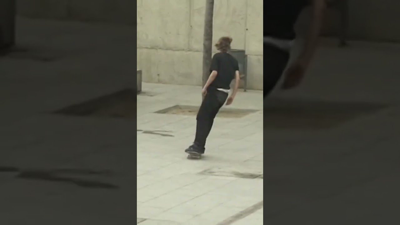 Quite possibly the most beautiful fakie flip ever.<br /><br />@artofoto in @flipskateboards Sorry from 2002<br /><br />🎥 @frenchfred<br /><br />Arto’s 👟 Available now on www.esskateboarding.com and your local skate shop.<br /><br />#eSskateboarding #ThankYouSkateboarding #sneakers #sneaker<br /><br />------------------------------------------------------<br />Shop éS footwear and apparel<br />https://esskateboarding.com/<br /><br />Subscribe to our YouTube channel:<br />https://www.youtube.com/user/esskateboarding?sub_confirmation=1<br /><br />We command you follow the Lords and Masters on all social media!<br />Facebook: https://www.facebook.com/esskateboarding<br />Instagram: https://www.instagram.com/esskateboarding/