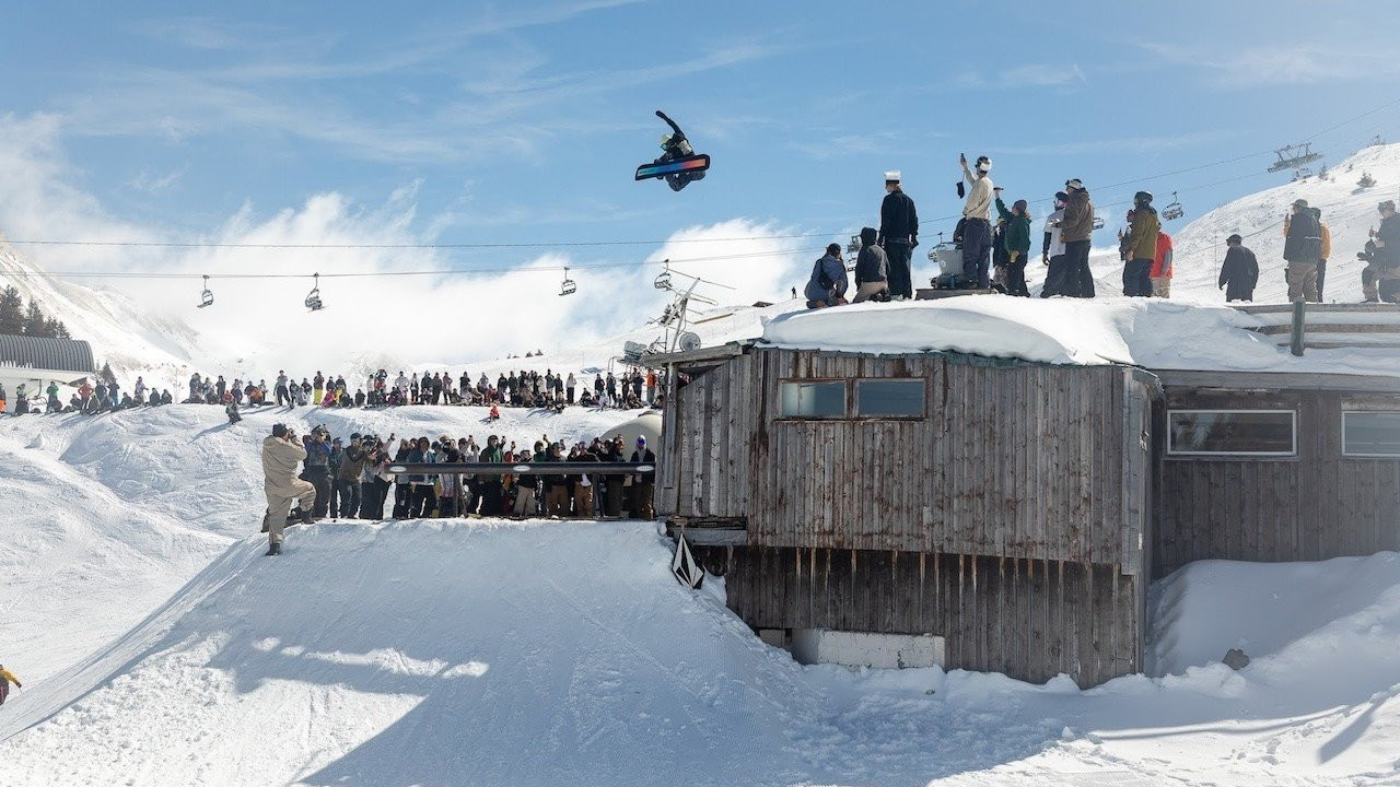 The 5th edition of Volcom’s Spot to Spot in Avoriaz was supercharged with action, featuring 5 snowboard sessions and live bands all packed into one epic weekend, with 300 riders chasing good times! <br /><br />Check out the full recap and results, including Side Hits winners: https://vol.cm/spot-to-spot-25 <br /><br />Editing: Christian Bjønness<br />Music: Bad Habits by FuckFuckFuck