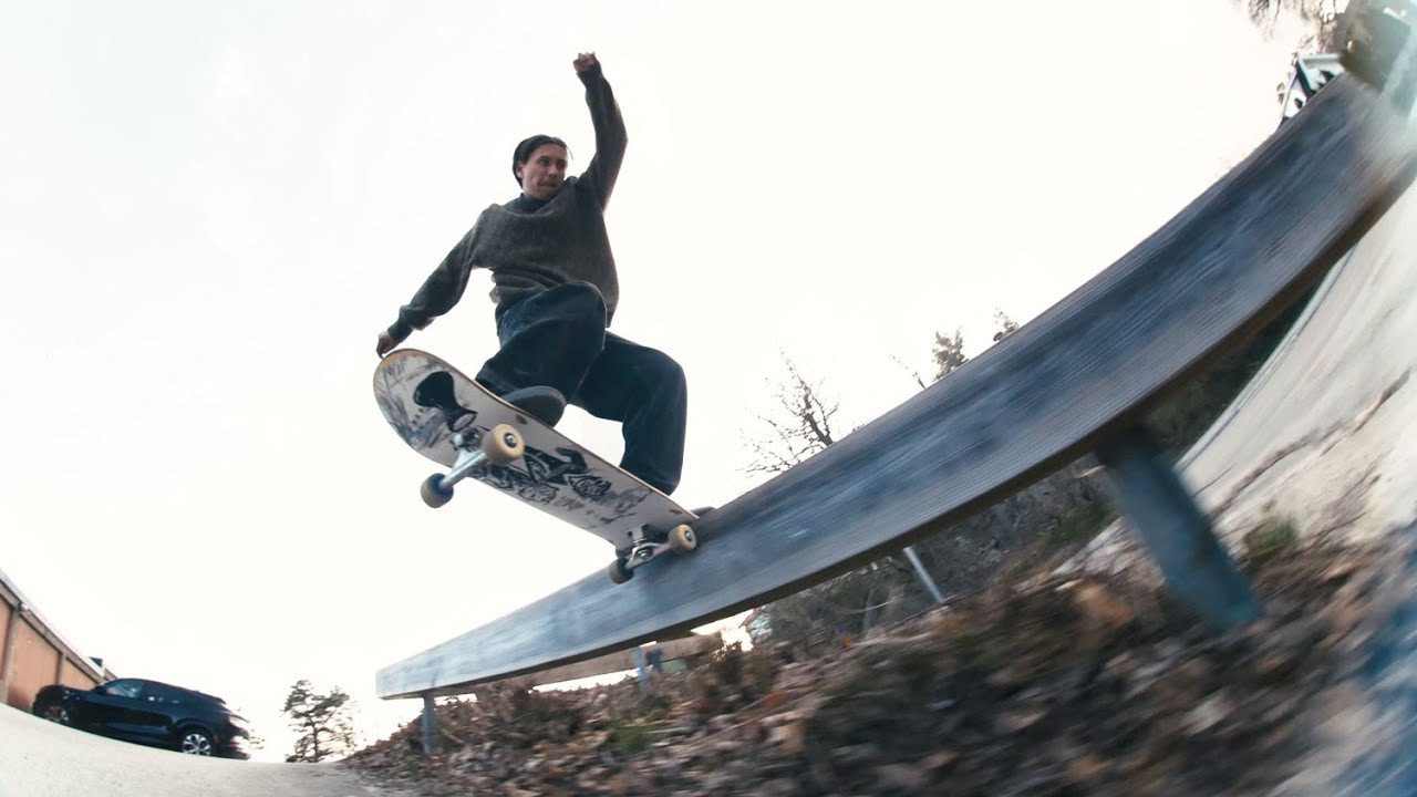 A Simon Hallberg part by Fritte Söderström.<br /><br />Guest clips: Vilbur Fritzon.<br /><br />Additional filming: Otto Ray.