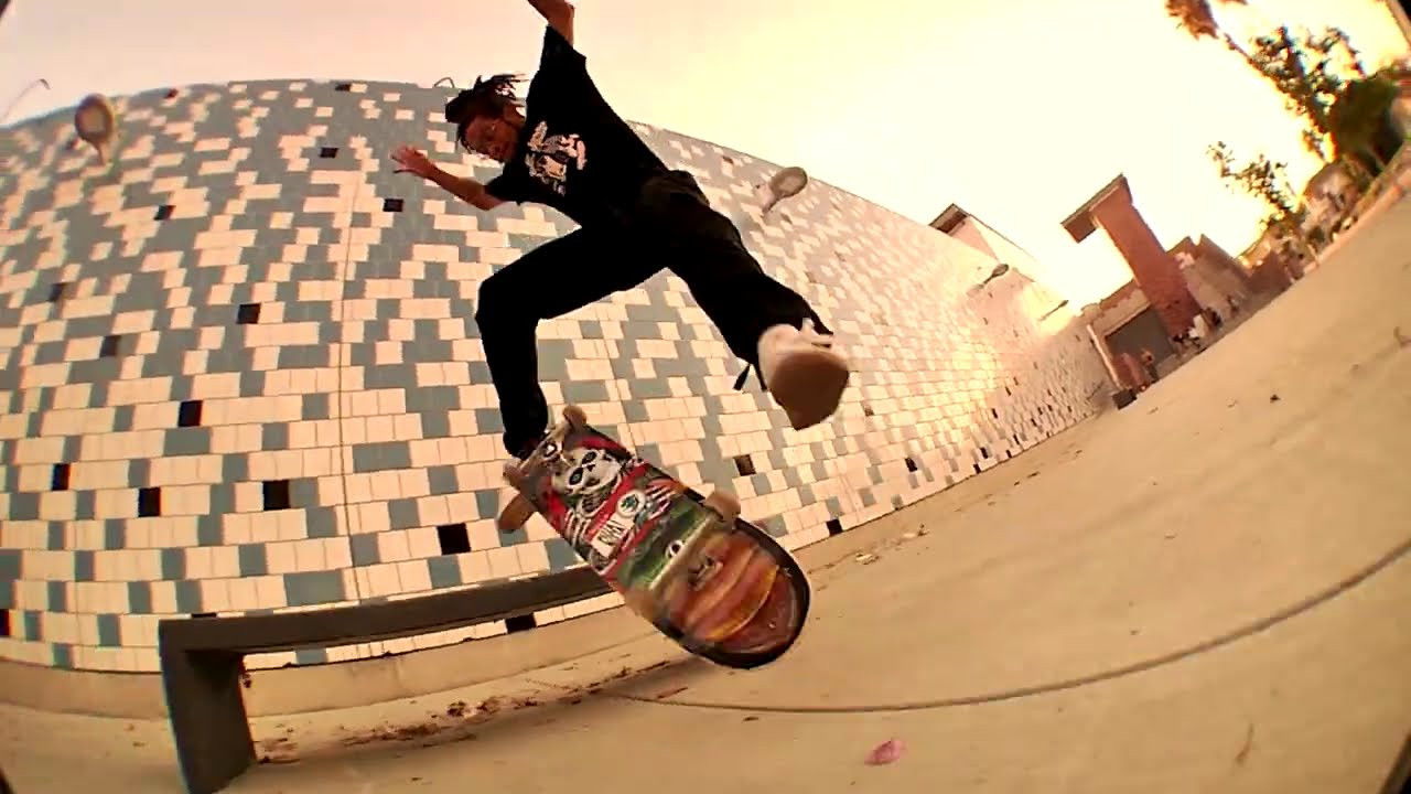 Spencer comes through with yet another heavy part for European truck company "Film Trucks"!<br /><br />Filmed & edited by Grant Thomas<br />Additional filming Michael Bell<br />Font by Nicholas Schields<br /><br />[It’s a reupload. Video is from 2023]<br /><br />website // www.bubbleskatemag.com<br />instagram // @bubbleskatemag<br />tiktok // @bubbleskatemag