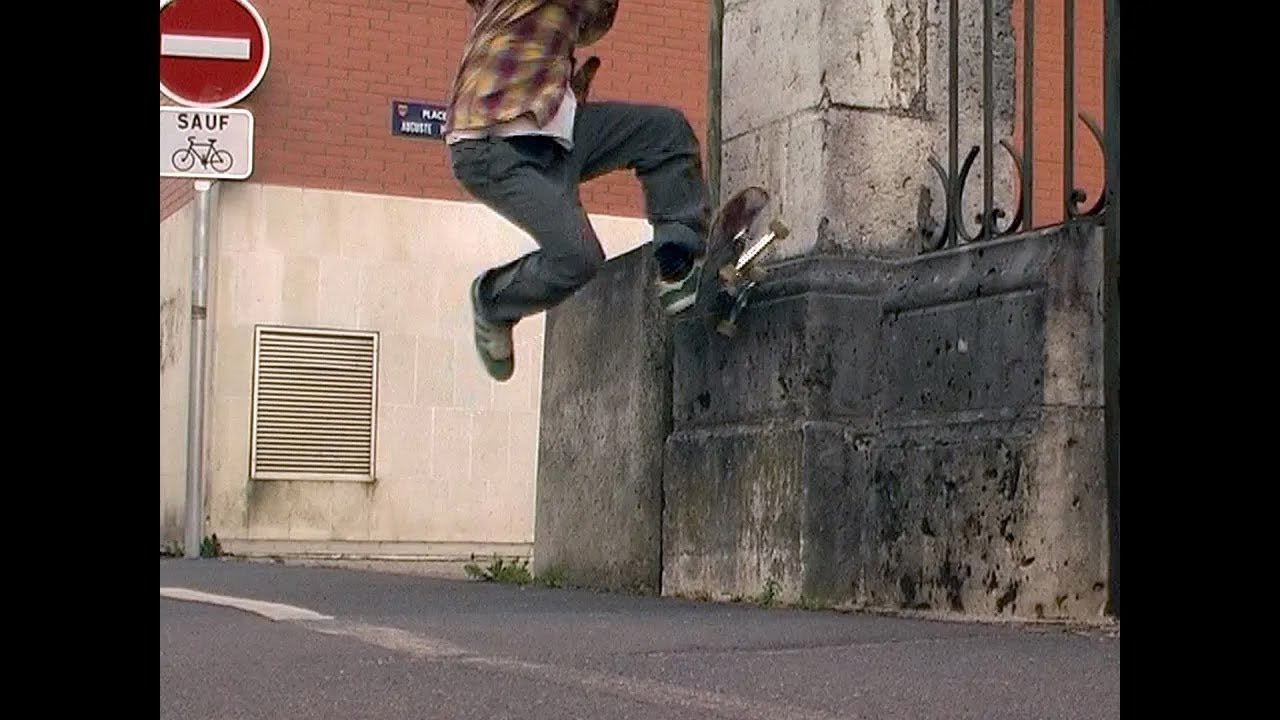 Some may call it weird – we call it passionate. Aymeric Nocus 100% on his own and 100% for the love of skateboarding.<br /><br />[It’s a reupload. Video is from 2022]<br /><br />website // www.bubbleskatemag.com<br />instagram // @bubbleskatemag<br />tiktok // @bubbleskatemag
