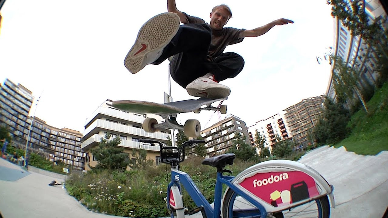 Featuring Marcus Shaw, Karsten Kleppan, Pekka Løvås, Michael Sommer, Jonatan Drab and Didrik Galasso.<br /><br />Filmed and edited by Pekka Løvås.<br /><br />Supported by Nike SB.