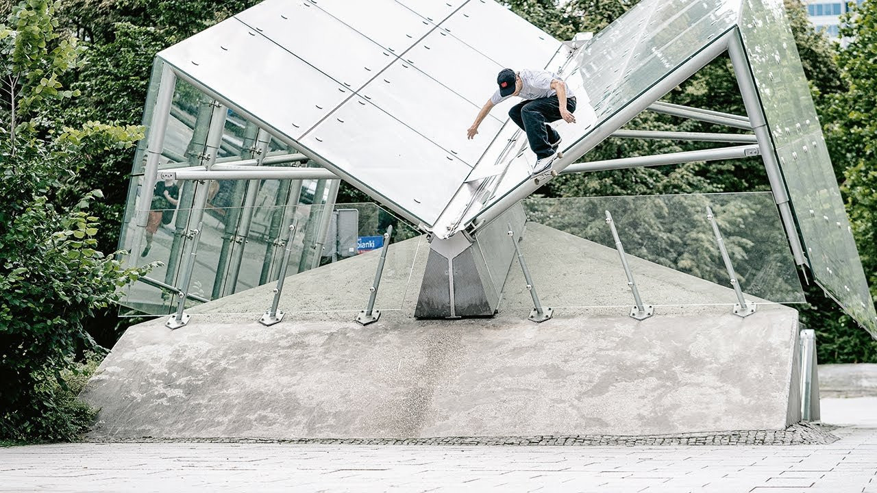 Michał ‘Dida’ Zarzycki filmed and edited by Bartosz Motyka. <br />Supported by Vans and Youth Skateboards<br /><br />Thumbnail photo shot by Kuba Bączkowski