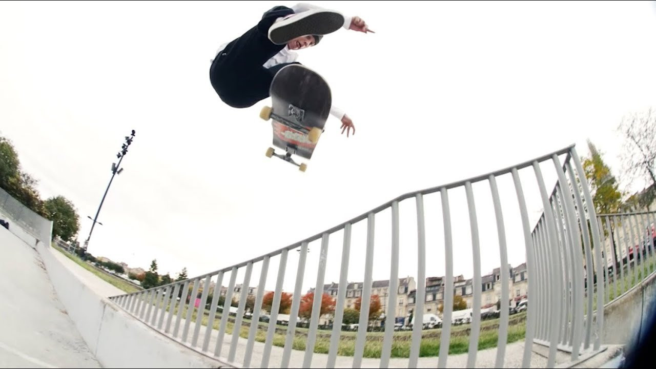 Filmed and edited by Achille Isnard.