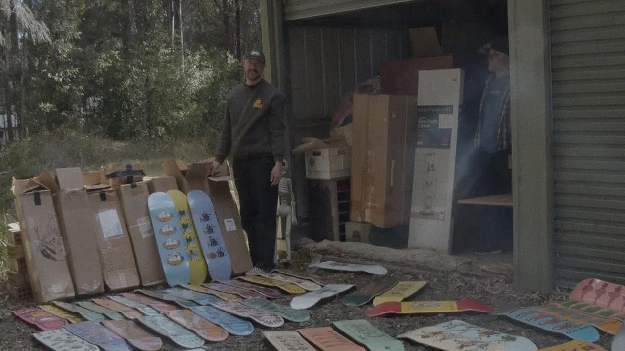 Just like everyone involved in Pass~port, Marcus Dixon is somebody you instantly want to have a beer with at the pub, cause he’s fun. You can see it in his artworks. They have soul cause he’s prefering fun ideas over perfect vector graphics when he’s illustrating a new board. He’s serious about what he does without being serious. His friend Izrayl Brinsdon followed him to his desk with a camera and for us Marcus talked about some of his favorite boardgraphics he’s done so far.<br />[It’s a reupload. Video is from 2022]