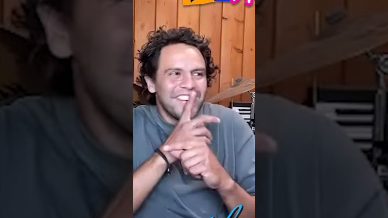 Vincent Alvarez talks about the Pretty Sweet intro 🍫😅💩 catch more Vinny stories on the latest episode of the “Talkin’ Schmit” podcast 📲