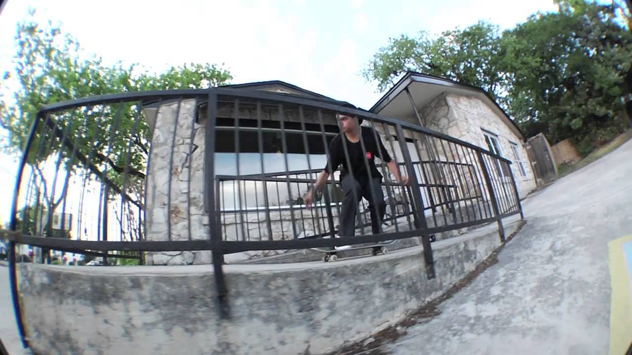 A roll through Texas with Mike Carroll, Vincent Alvarez, Stevie Perez and Jon Sciano. <br /><br />Filmed and Edited by Daniel Wheatley<br /><br />Additional Filming: <br />Rye Beres<br /><br />Guest Skater: Ian Rosenberg<br /><br />Music: Devo / Clockout<br /><br />www.lakai.com<br /><br />#theshoesweskate