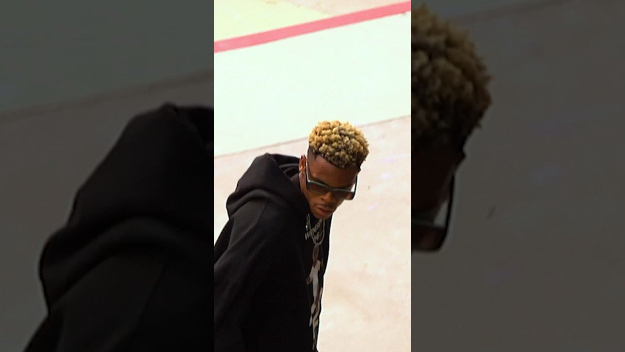 Robert Neal with a proper switch heel and switch varial heel down this 13 stair in East La while filming for our 2022 video ‘Define’<br /><br />Filmed by Kevin Perez and Davonte Jolly<br /><br />► Subscribe to Primitive Skate: http://bit.ly/prmtvsub<br /><br /><br />🔥 Follow us:<br />Instagram: http://instagram.com/primitiveskate<br /><br />💰 Shop:<br />http://primitiveskate.com<br /><br />Primitive Skateboarding was established in early 2014 by Paul Rodriguez and Heath Brinkley. Our pros are Paul Rodriguez, Tiago Lemos, Miles Silvas, Spencer Hamilton, Robert Neal, Carlos Ribeiro, Wade Desarmo, Franky Villani, Giovanni Vianna, Trent McClung and Tre Williams. Ams: Kyonosuke Yamashita, Dylan Jaeb, and Filipe Mota.