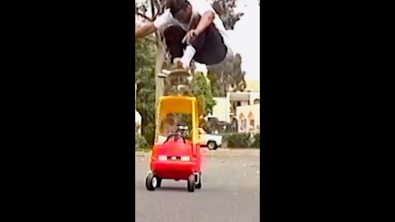 rare raw footage of @williamseansheffy boosting over his kid! This is taken from out segment in issue 18 titled "The Vault" ft @jacobrosenberg. https://loom.ly/TWf79g0<br /><br />#skateboarding #rajasthankelabharthi #playlist