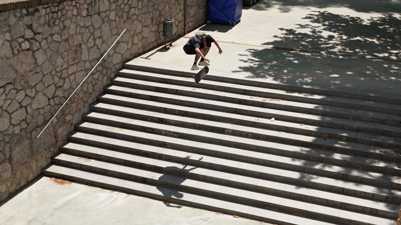 Join the Street Connect posse on their 10 day adventure as they explore the street of Barcelona and its outskirts. We are happy to support our friends doing their thing! Enjoy. <br /><br />Feat. Matheus du Bronks, Pascal Tawadros, Wanja Bach, Gustavo dos Anjos, Max Beinhofer, Thiago Lima & Nehemia Tesfai.<br /><br />Filmed & edited by Dennis Ludwig<br /><br />Get our books & apparel collection here: https://pocketskatemag.com/shop/<br /><br />Feel free to subscribe to our channel and follow us on Instagram:<br />http://www.instagram.com/pocketskatemag <br /><br />Our Website:<br />http://www.pocketskatemag.com