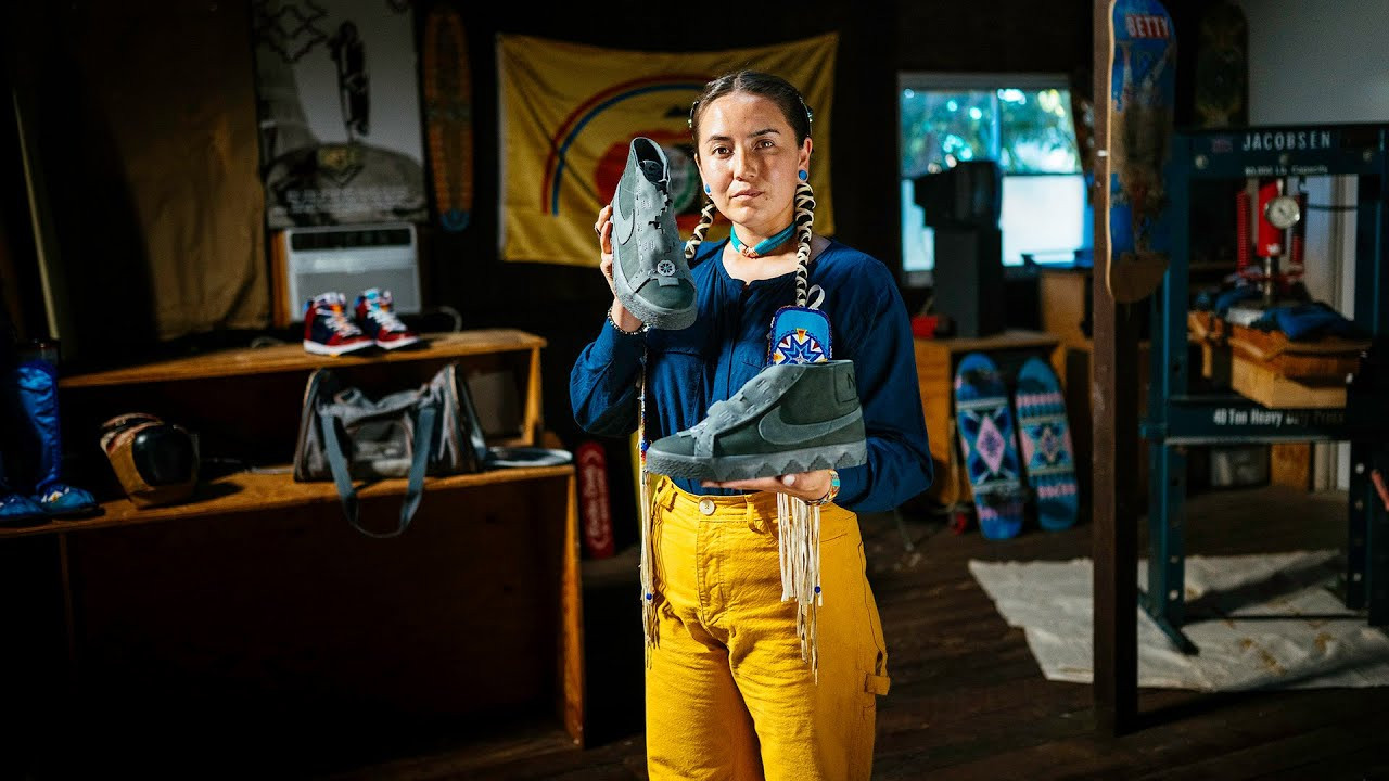 Lending her design acumen to the Nike SB Dunk Hi Decon and Blazer Mid Decon, Di’Orr Greenwood sits down with SB to dive into the symbolism, concepts, and message behind her two collaborative silhouettes.<br /><br />Read our interview with Di'Orr here: https://www.nikesb.com/articles/diorr-greenwood<br />Learn more: https://www.nikesb.com/the-vault/sail-box-era/diorr<br /><br />More from Nike Skateboarding<br />Official website: https://www.nikesb.com/<br />Instagram: https://www.instagram.com/nikesb <br />Twitter: https://twitter.com/nikesb