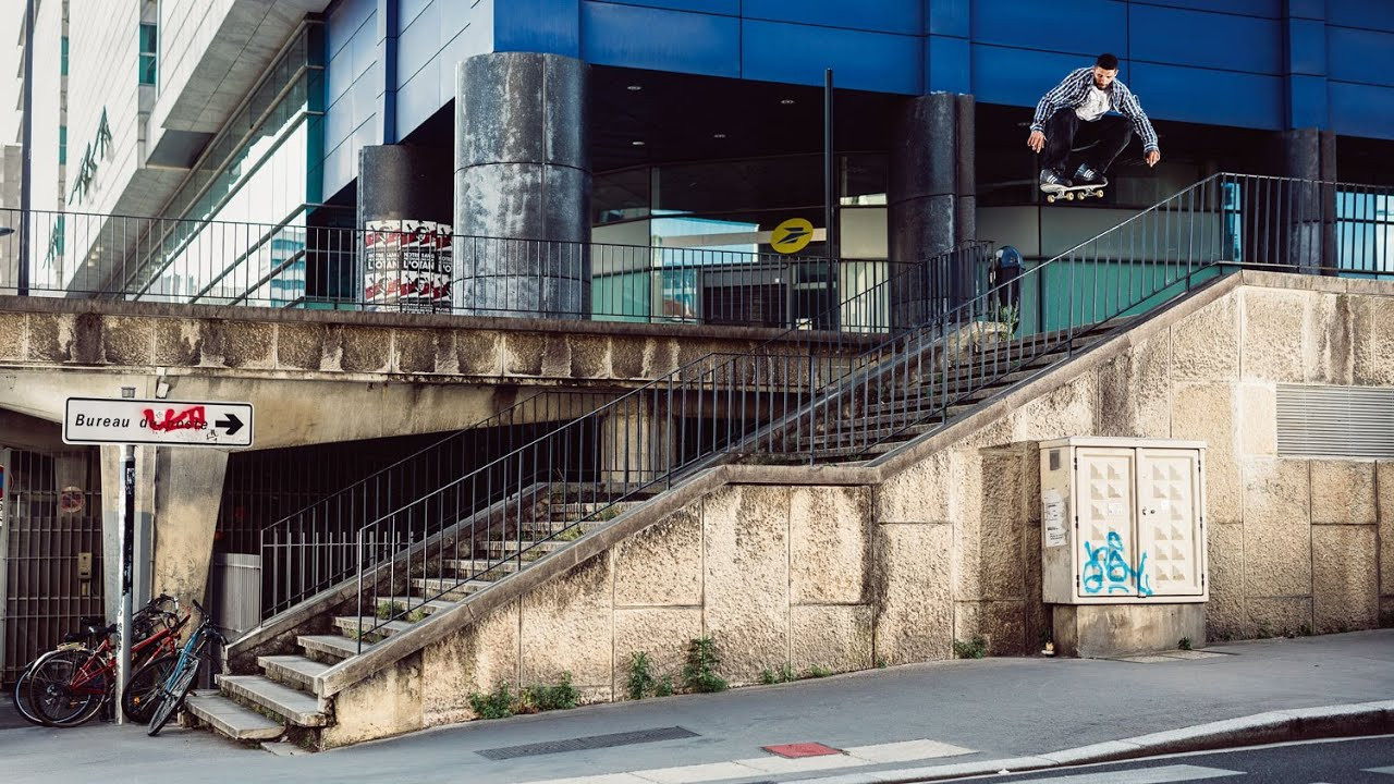 Filmed and edited by Achille Isnard.