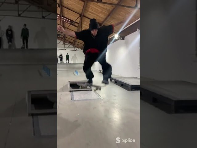 Wait for it. @tompenny with a very rare one .🦶<br /><br />🎥 @david__mtv 🙌<br /><br />Tom in the https://esskateboarding.com/products/cykle-black<br /><br />#eSskateboarding #ThankYouSkateboarding #sneakers #sneaker<br /><br />------------------------------------------------------<br />Shop éS footwear and apparel<br />https://esskateboarding.com/<br /><br />Subscribe to our YouTube channel:<br />https://www.youtube.com/user/esskateboarding?sub_confirmation=1<br /><br />We command you follow the Lords and Masters on all social media!<br />Facebook: https://www.facebook.com/esskateboarding<br />Instagram: https://www.instagram.com/esskateboarding/