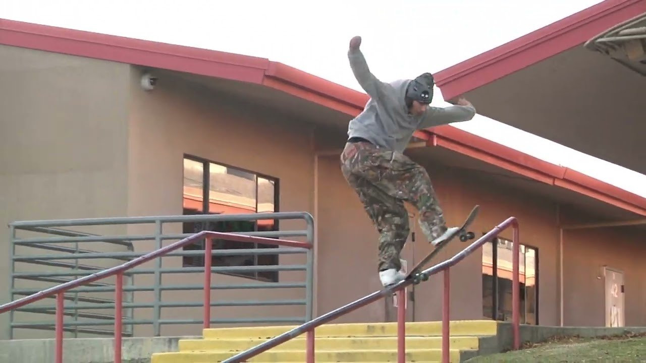 Lazer's process to get this 28 stair front blunt for his ender in Joslin & Lazer.<br /><br />Filmed by: Brandon Nguyen