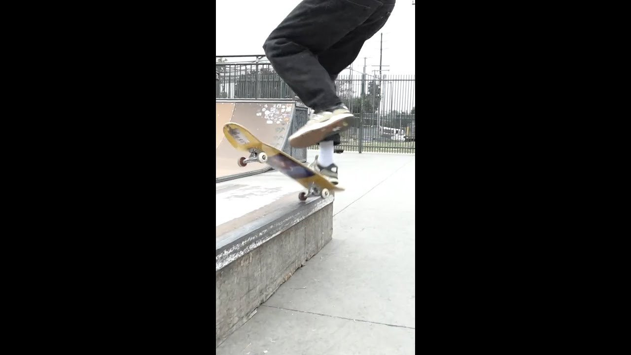 Emile Murray skatepark hits from his segment in issue 18!📺<br /><br />➡️Full issue link in bio!<br /><br />#Skateboarding