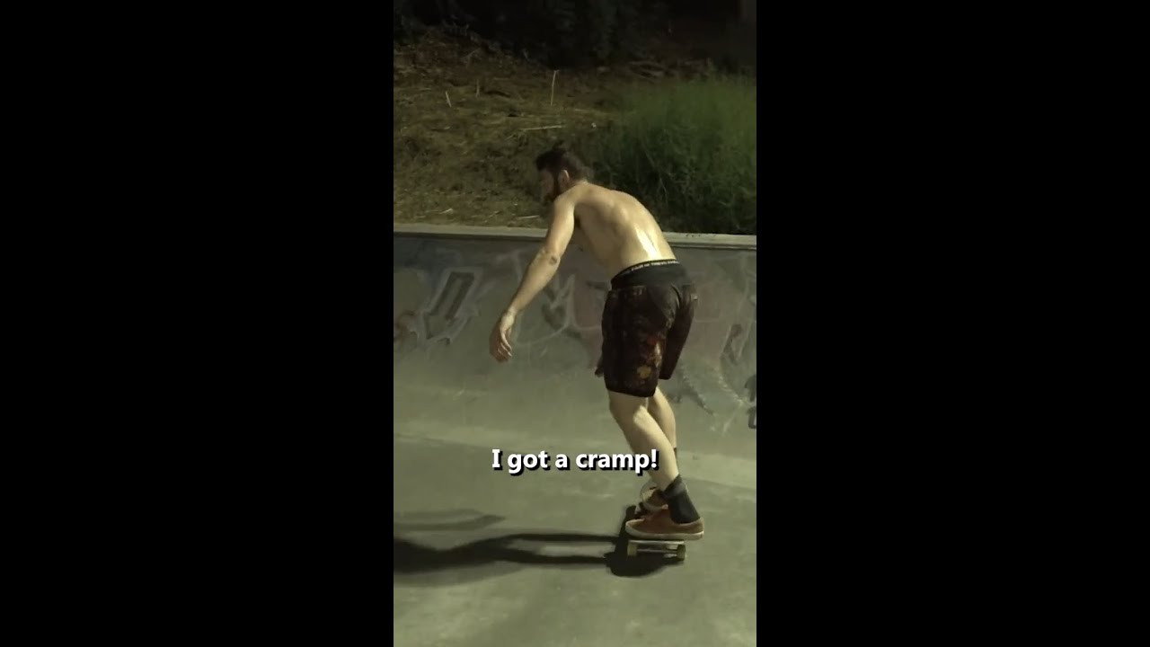 Mid-line cramp up at El Sereno back in our segment "Peep The Park"🤣<br /><br />🚨ISSUE 20 LINK IN BIO🚨<br /><br />#Skateboarding