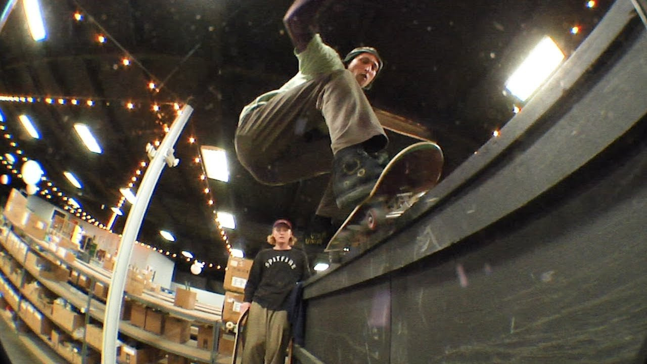 The UMA team came thru for a fun lil session at the Crail Park. “FIVE!” Stay tuned for more Crail Uma content coming later this week!<br />Featuring:<br />Cody Chapman<br />Roman Pabich<br />Evan Smith<br />Taylor Kirby<br />Rye Beres<br /><br />Film/Edit: Robin Wilson<br />Additional Filming: John Marello<br /><br />Follow Crailtap on Instagram: http://instagram.com/Crailtap<br />Daily Content and More!: http://Crailtap.com<br />Like Crailtap on Facebook: http://fb.com/Crailtap