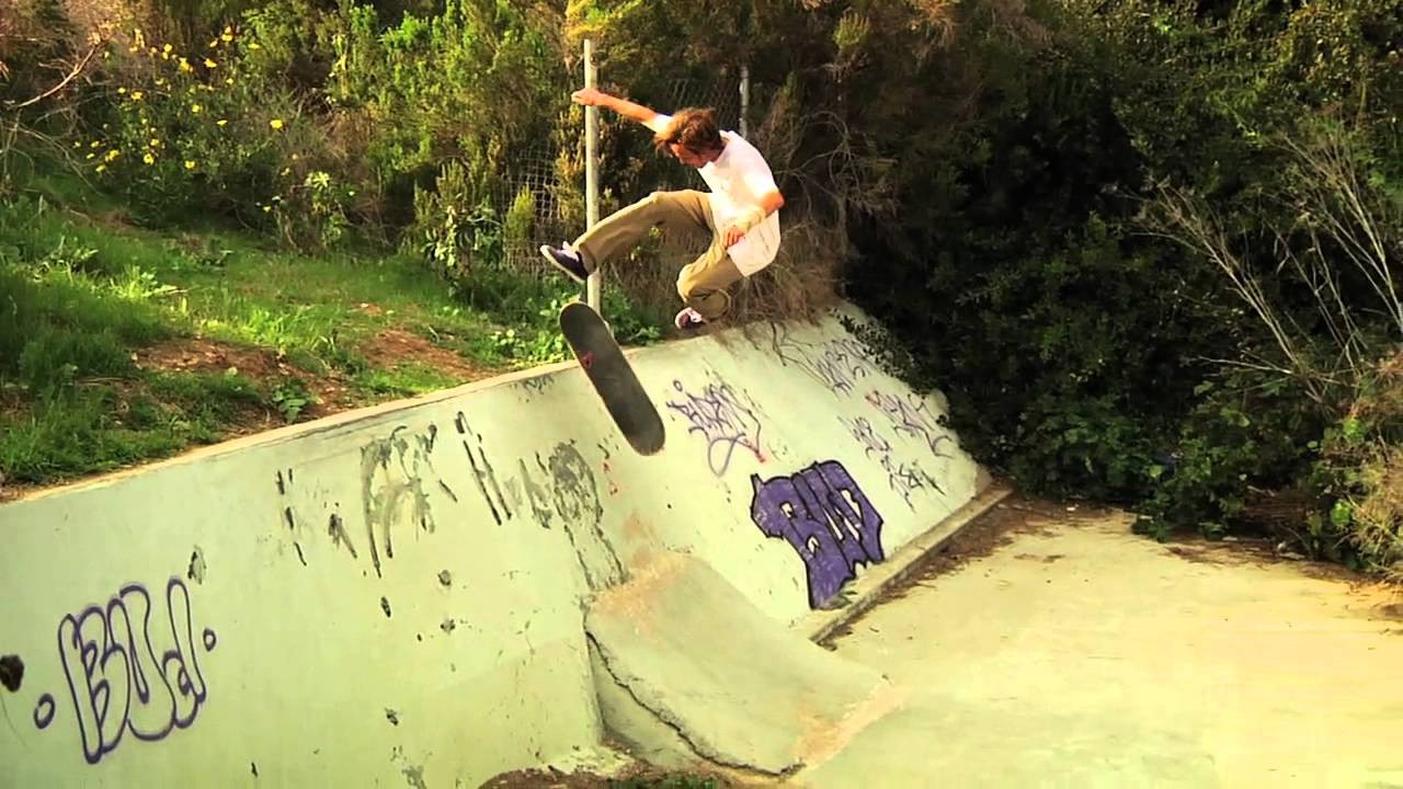 Sebo Walker commercial for the Pico XLK <br /><br />Filmed by:<br />Matt Mullen<br />Roger Bagley<br />Shane Auckland<br />Cory Williams<br />Minh Thong<br /><br />Edited by:<br />Sam Newman<br /><br />Motion Graphics:<br />Johannes Gamble<br /><br />Music By: Loose Fur<br />Son: Hey Chicken