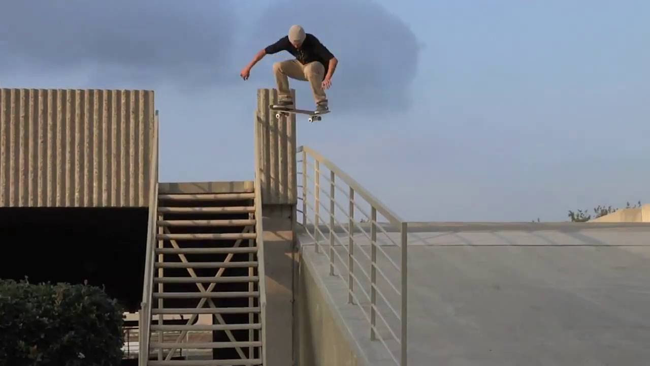 TJ Rogers welcomes Blind into Japan’s Murasaki Sports retailers.<br /> <br />http://www.murasaki.co.jp/skateboard.html