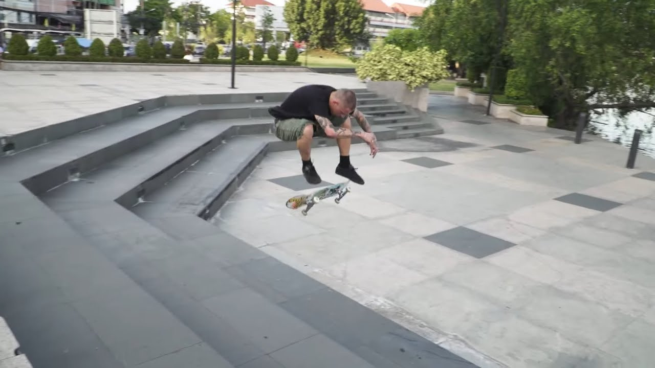 Watch the Field crew rolling dices in the streets of Barcelona all the way to Bangkok. Featuring footage of Patrick Zentgraf, Justin Sommer & newest addition Janos Herzog. <br />New collection now available at https://fieldeurope.com <br /><br />Filmed & Edited by Dennis Ludwig<br />Photo by Burny<br />Additional Filming by Jon Wolf, Torsten Frank, Moritz Mauch, Pascal Schmidt. <br /><br />Get our books & apparel collection here: https://pocketskatemag.com/shop/<br /><br />Feel free to subscribe to our channel and follow us on Instagram:<br />http://www.instagram.com/pocketskatemag <br /><br />Our Website:<br />http://www.pocketskatemag.com