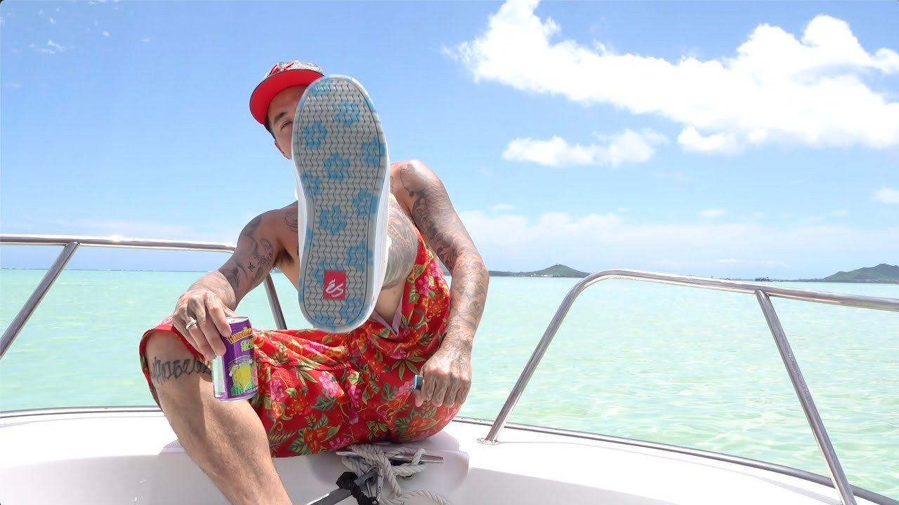 Mathew “Shmatty” Chaffin grew up on the Island of O'ahu, Hawaii. It<br /> was Kaneohe Bay where Shmatty learned to skate, surf and enjoy<br /> the island life. The Shmatty Hawaii collection colors and patterns are<br /> inspired from the volcanic lava mountains, the lush green hues or the<br /> of the flora and fauna and the crystal clear oceans that surrounded his<br /> upbringing. Working closely with Shamtty’s sponsors we’re created<br /> decks, wheels, and caps with them to bring everything together.<br /> So, go make a chilled Mai Tai, bust out your ukulele and find your local.<br /><br />https://www.esskateboarding.com/capsules/shmatty-pack/<br /><br />Filmed and edited by Spanish Mike @spanishmiketv/