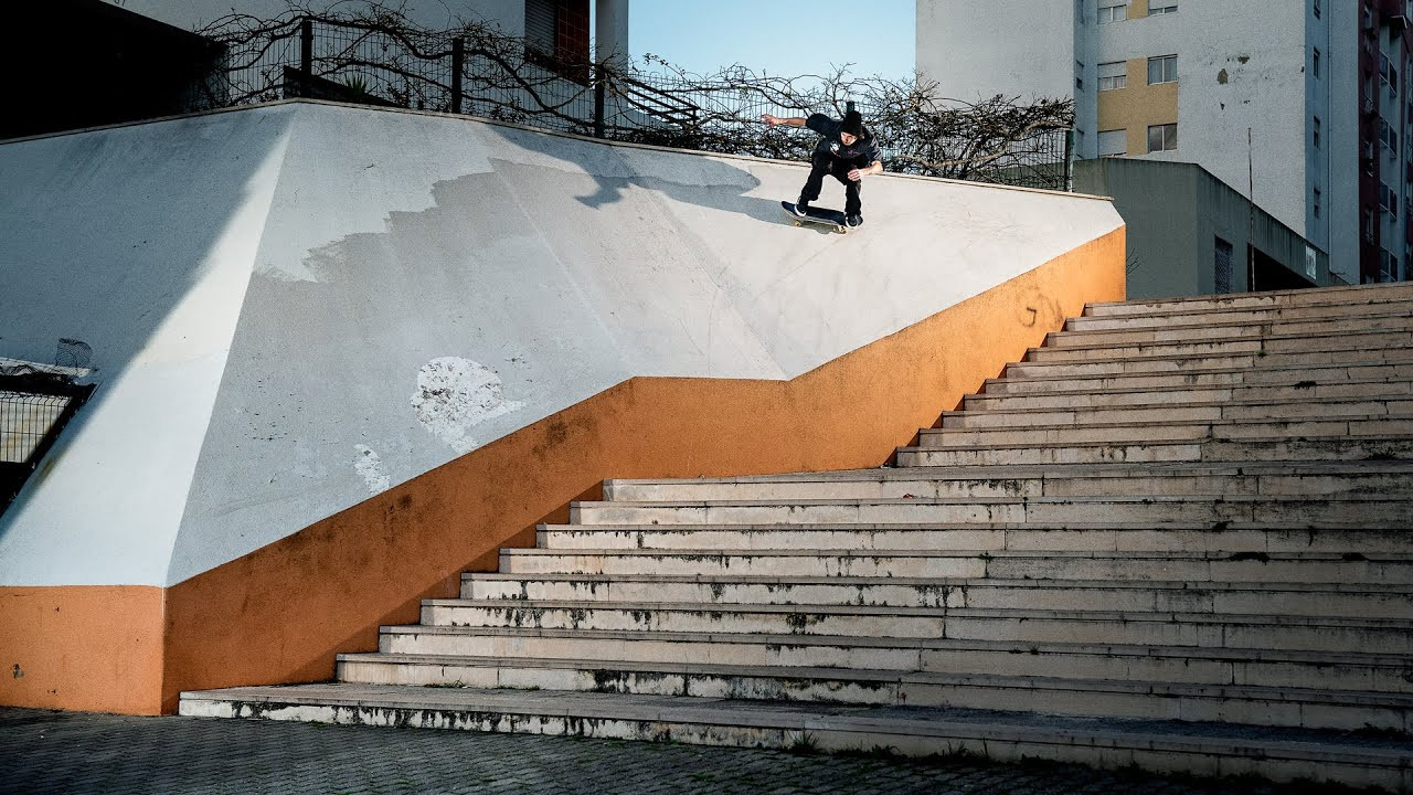 Kyle kills a trove of fresh and iconic spots with his classic repertoire before grinding rails too big to measure. SOTYs are made of somethin’ else...<br /> <br /> Keep up with Thrasher Magazine here:<br /> http://www.thrashermagazine.com<br /> http://www.facebook.com/thrashermagazine<br /> http://www.instagram.com/thrashermag<br /> http://www.twitter.com/thrashermag
