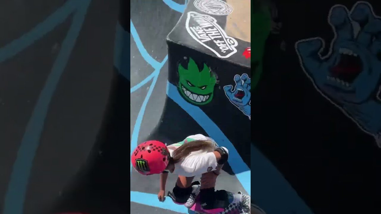 Happy Birthday Arisa Trew! 🥳🎂🎊🎉🎈🎁