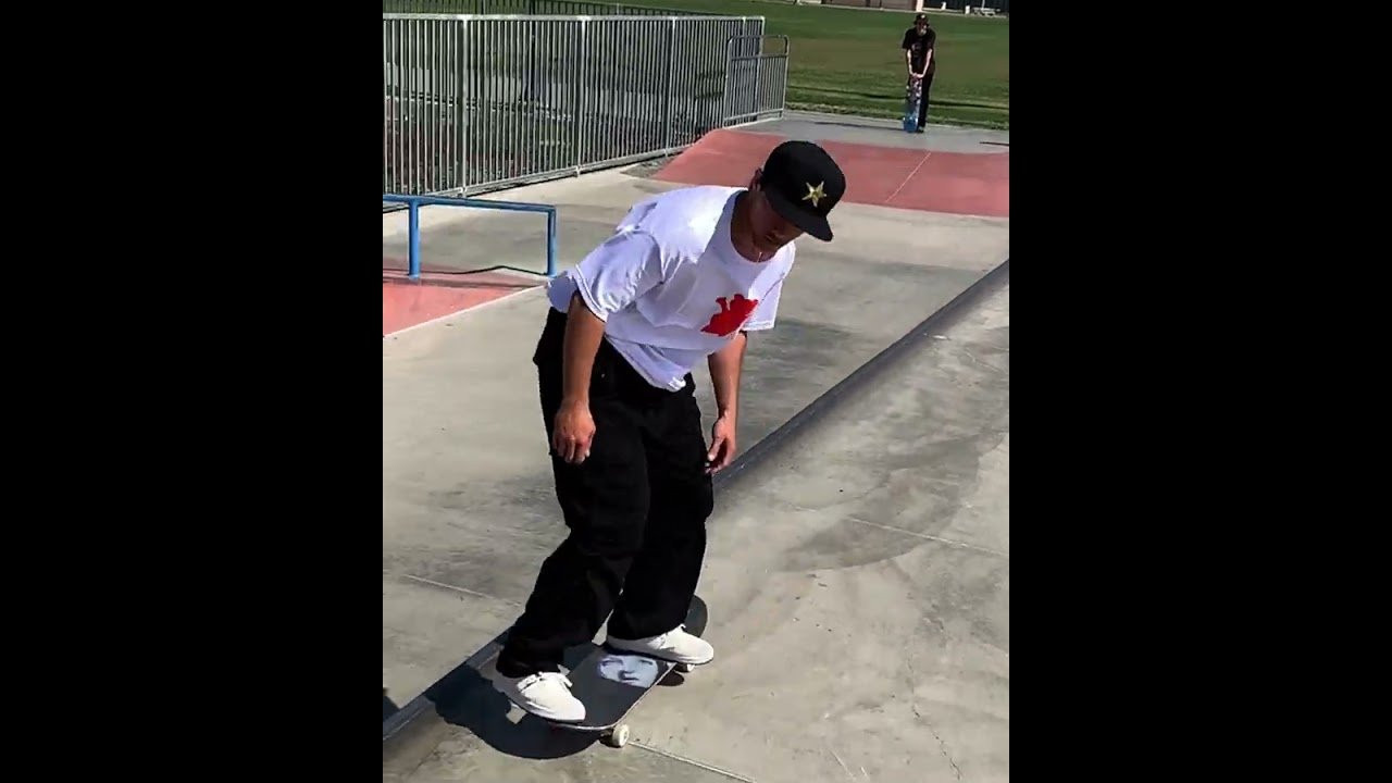 Chris Joslin with a quick 2 piece clip at the Tustin Skatepark in our Bear Necessities tee!<br /><br /><br />#GRIZZLYGANG #GrizzlyGriptape #Skateboarding