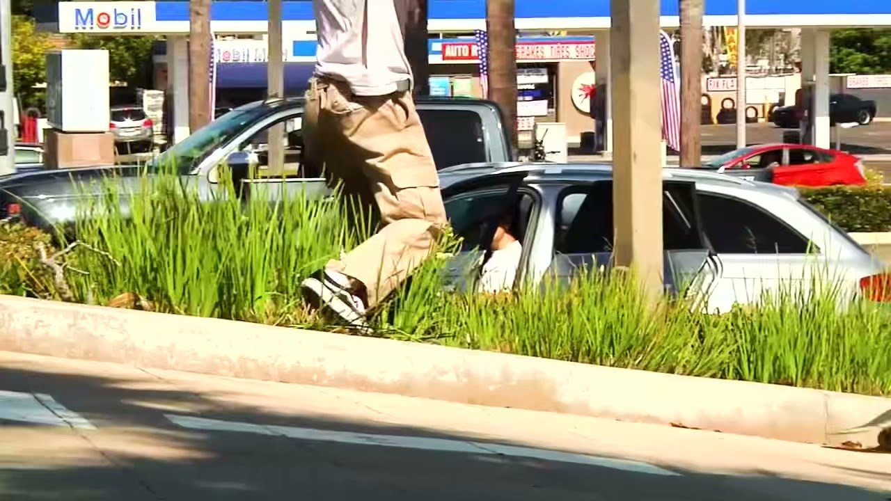 I threw together a little part of some old footage my friends @alexwitkowski and @quinnpiper filmed of me. This was the times my life that I decided to peruse my dreams. Skateboarding has been the one thing in my life that I haven’t fizzled out on and I’m excited the see where my journey leads me. ENJOY ❤️✨