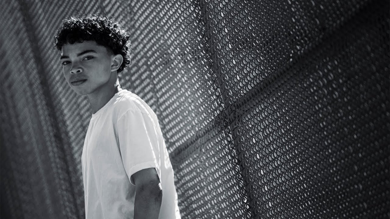 A Converse CONS orgulhosamente apresenta Matheus Mendes. Matheus é natural do Rio de Janeiro, filho do skatista profissional Wallace Belo e uma das maiores promessas do skate de rua brasileiro. Seja bem vindo ao time, Matheus!<br /><br />Filmado por Wallace Belo<br />Imagens Adicionais de JunkTown, Túlio Oliveira, Vinicius Costa & William Damascena<br />Editado por Guilherme Guimarães<br />Design & Motion por Gustavo Felipe<br />Trilha Sonora de Hurtmold - Hervi. Mils Crianças (2012)<br />Produzido por Dabba