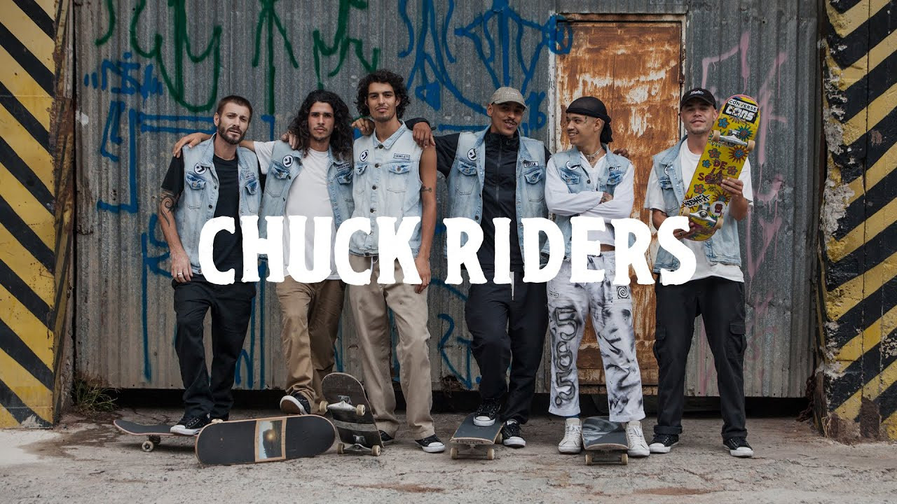 Chuck Riders é a celebração de tudo aquilo que faz um time de skate ser uma família. <br /><br />Estrelando<br />Kauê Cossa<br />Henrique Crobelatti<br />Felipe Oliveira<br />Renato Souza<br />Victor Süssekind<br />Biano Bianchin<br /><br />Convidados<br />Davi Theobaldo<br />Luis Moschioni<br /><br />Filmado e editado por Guilherme Guimarães<br />VHS Footage por Hernando Ramirez<br /><br />Trilha sonora por<br />Death - Keep on Knocking<br />For The Whole World To See (1976/2009)<br />Drag City Records<br /><br />Hurtmold - Fontanka<br />Cozido (2002)<br />Submarine Records<br /><br />#Converse #ConverseCons
