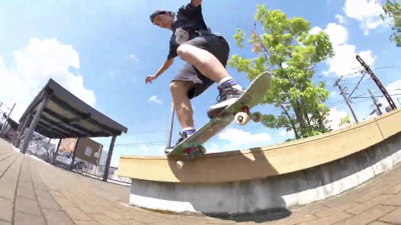 Diamond japan team did skate trip to outside of city called Fukui prefecture.stopped by this park designed by real street spots and some loco street spots.<br /><br />Appearance:<br />Junichi Arahata <br />Tatsuma Tamano<br />Yuto Kojima<br />Issei Morinaka<br />Sora Negishi<br />Ren Suematsu<br />Fumiya Kobayashi<br />Funa Nakayama <br /><br />Filmed and Edited by Kenya Koto<br /><br />Guide by Masamitsu Uesugi<br /><br />Diamond supply co Japan online store:<br /><br />https://diamondsupply-co.jp