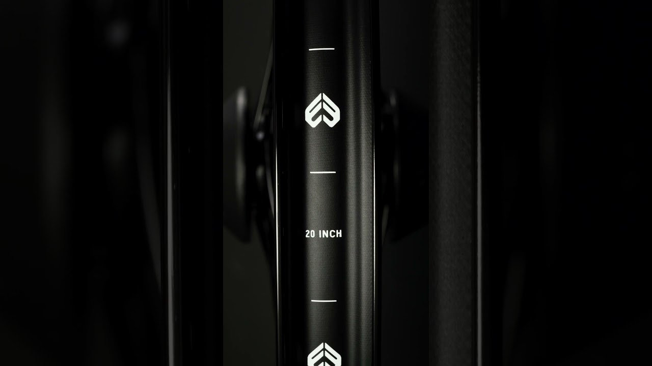 The strong, lightweight, double walled #E440 rim combined with the durable and dependable #SHIFT freecoaster 🦅<br /><br />Always built by hand 🧱<br /><br />#SPECS<br /><br />• Freecoaster & Cassette in one hub<br />• Durable 3-bearing system driver<br />• Includes #VIPER nylon hub guard<br />• Includes #GONG driver hub guard<br />• Super stiff street rim with unique rim profile